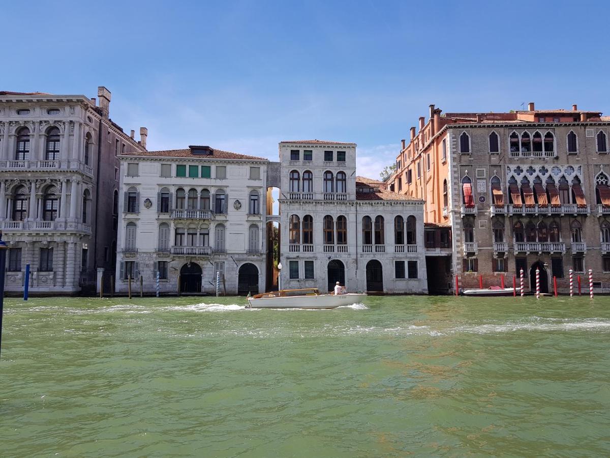 Palazzina Grassi Hotel Venice Exterior photo